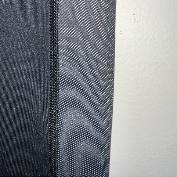 Aerie Chill Play Move Leggings Black and Gray Mesh Ankle XS - Picture 8 of 9